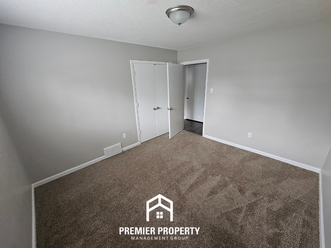 Building Photo - 5368 Heritage Ave