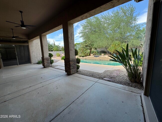 Building Photo - 3172 E Birchwood Pl