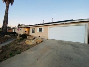 Building Photo - Granite Hills 4 Bedroom Home!