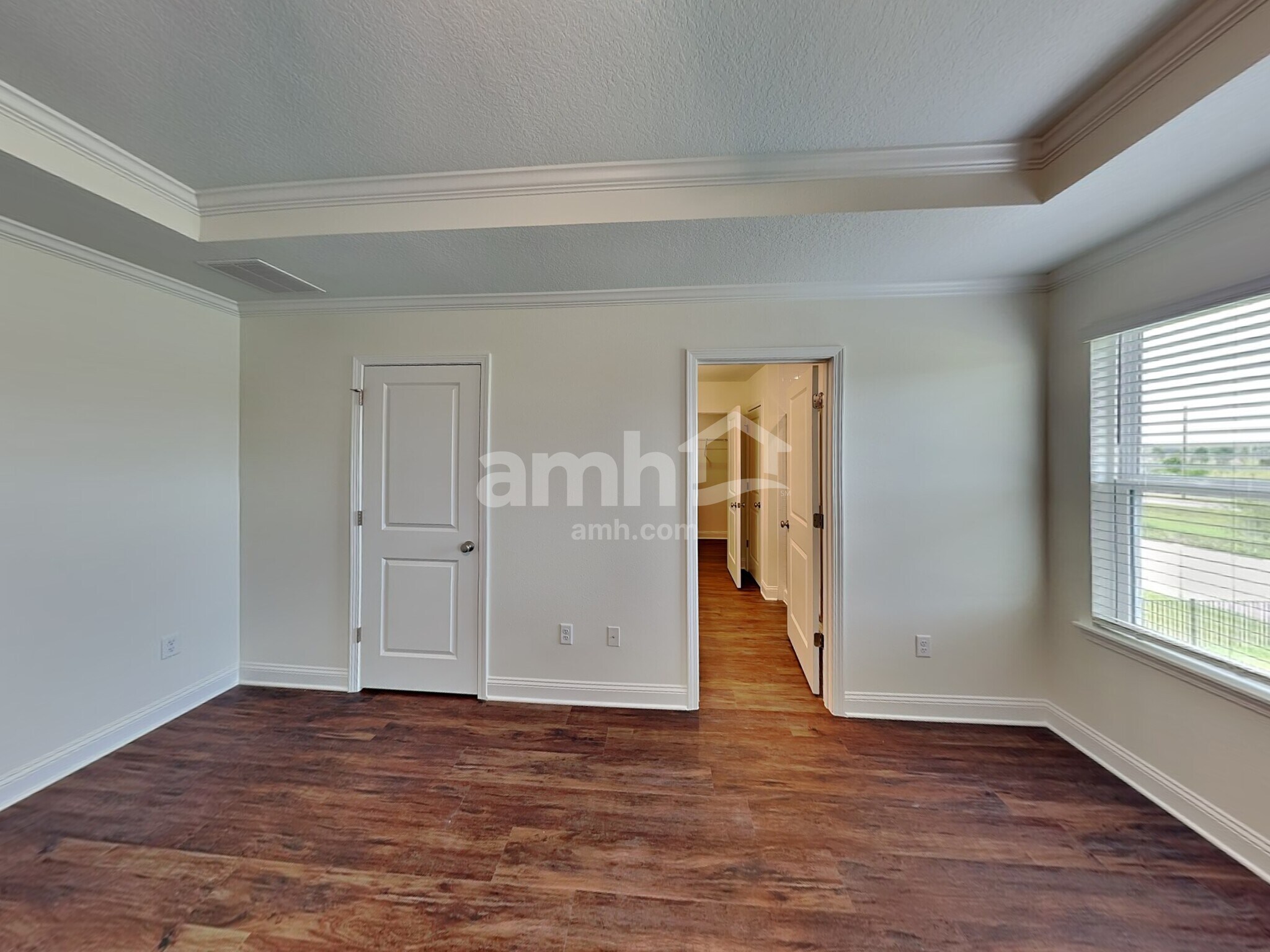 Building Photo - 185 Banyan Frst Dr