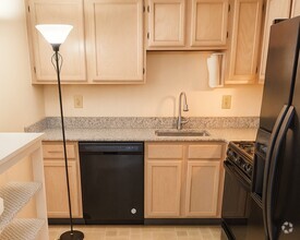 Building Photo - 411 Waterford Dr