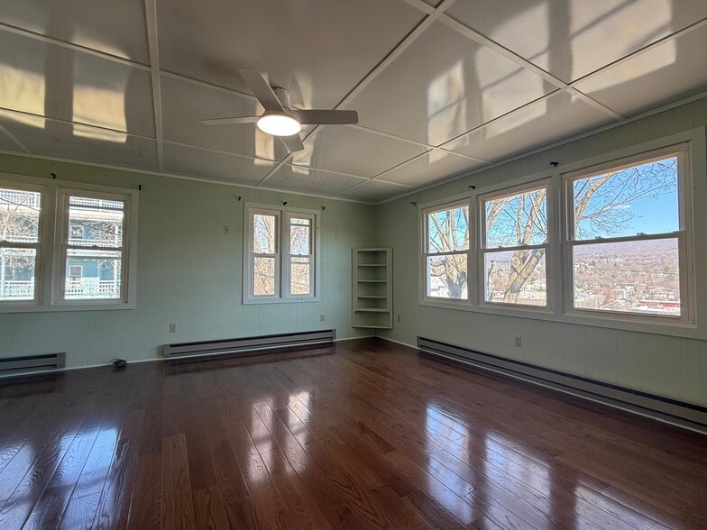 Building Photo - 152 Furnace St