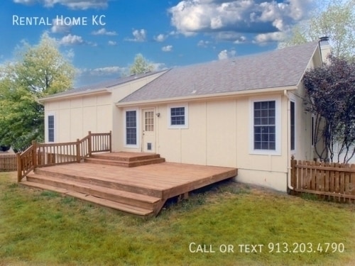 Building Photo - 7413 W 154th Terrace