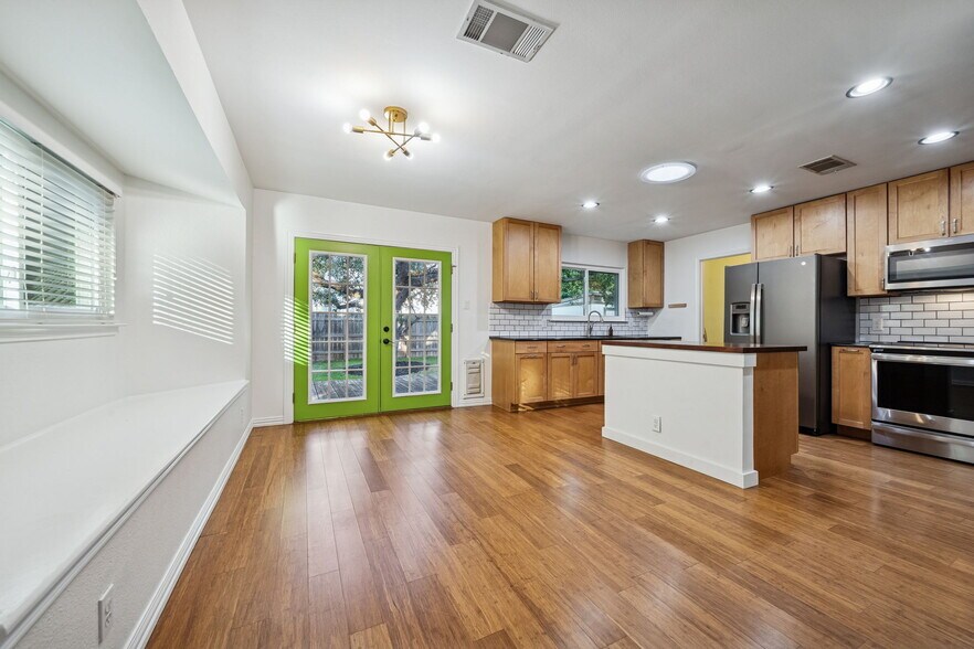 Building Photo - 4308 Dos Cabezas Dr