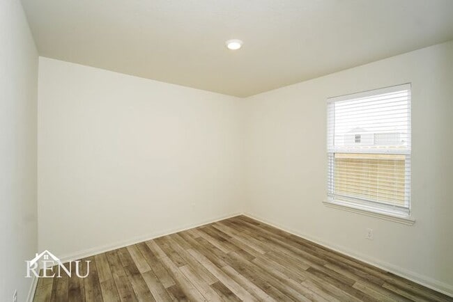 Building Photo - 2822 Citron Garden