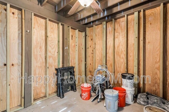 Building Photo - 236 Bayview Drive