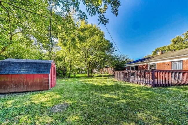 Building Photo - 3541 N Wittfield St