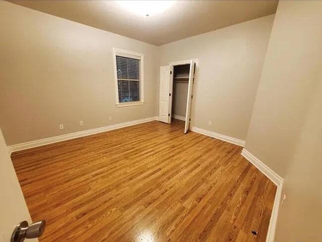 Building Photo - 203 E Pecan St