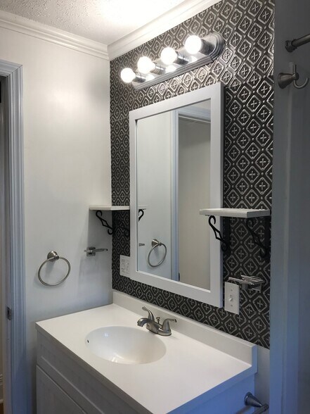 Bathroom-1a - 125 E Walnut Ave