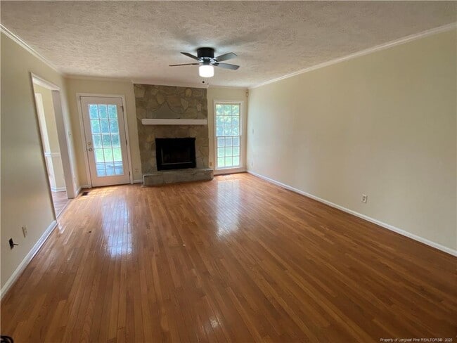 Building Photo - 1175 Helmsley Dr