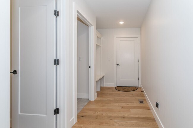 Building Photo - Luxury Breckenridge Park Home