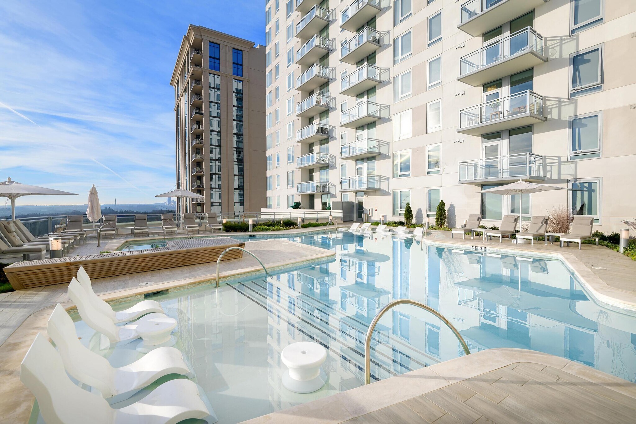 Building Photo - 3005 Peachtree Rd NW