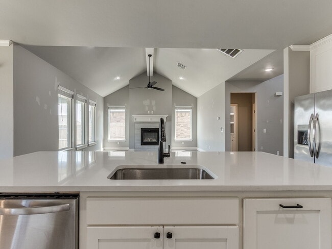 Building Photo - 3212 Hayven Cir