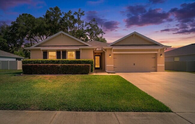 Building Photo - Move-In Ready! ***2 WEEKS FREE RENT**Beautiful 4-Bedroom Home with Modern Finishes & Room to Grow