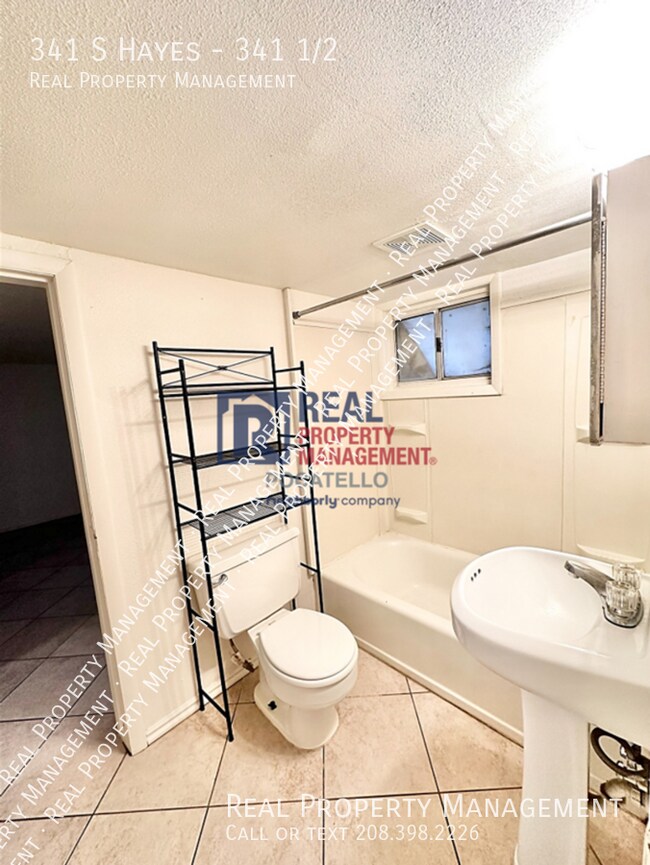 Building Photo - 341 S Hayes-341 1/2