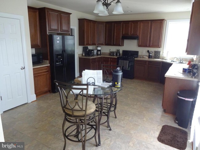 Building Photo - 13204 Beaver Terrace