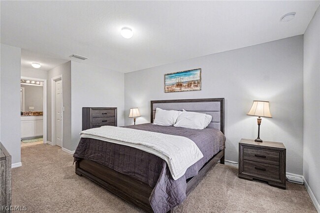 Building Photo - 3217 NW 3rd Ave