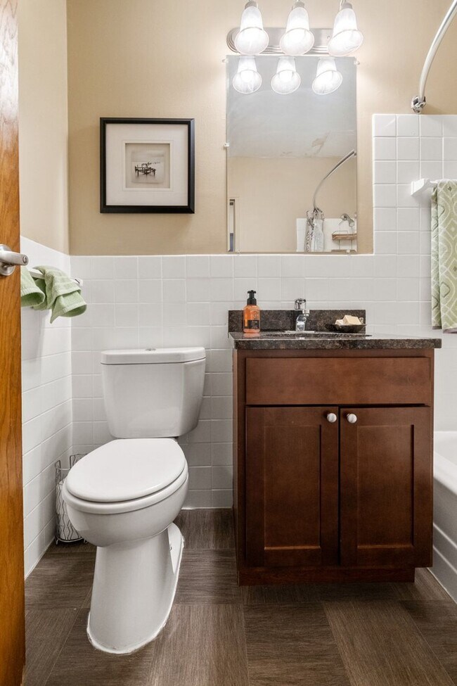 Building Photo - Granite City Apartments 2 Bedroom Apartment Home