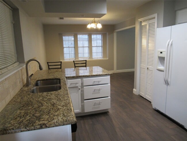 Building Photo - 22710 Leedstown Ln