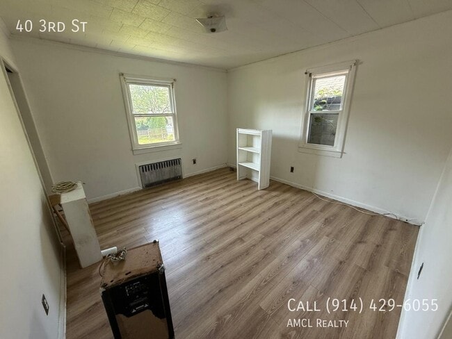 Building Photo - 40 3rd St