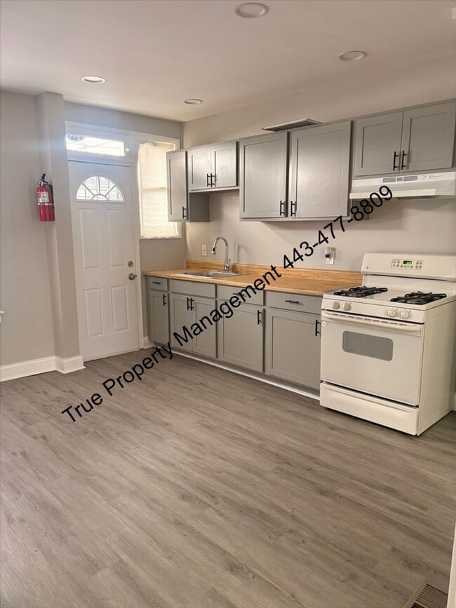 Building Photo - 3212 Elmora Ave