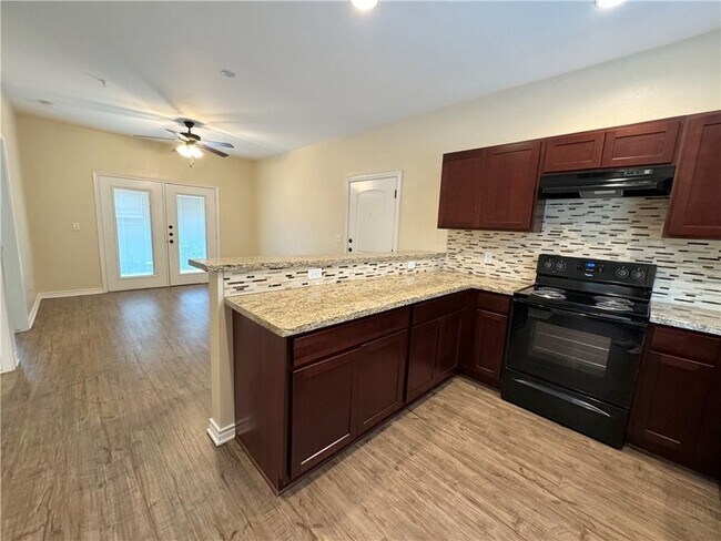 Building Photo - 1915 Dartmouth St