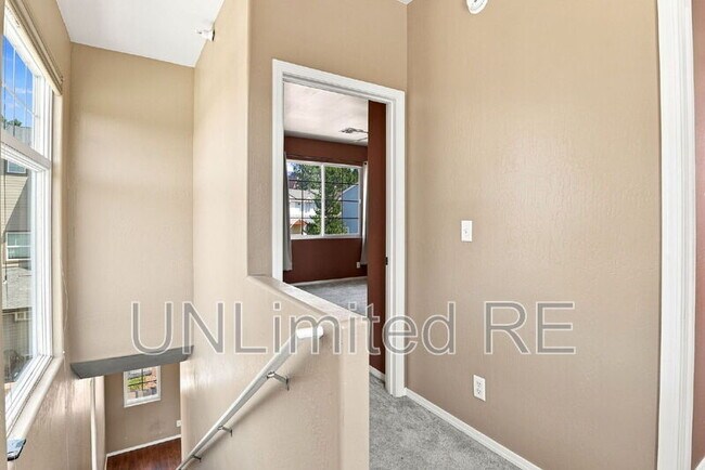 Building Photo - 2455 W Silverton Dr