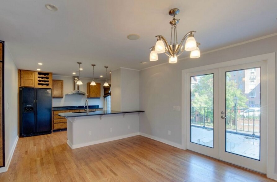 Building Photo - 315 Settlers Ln