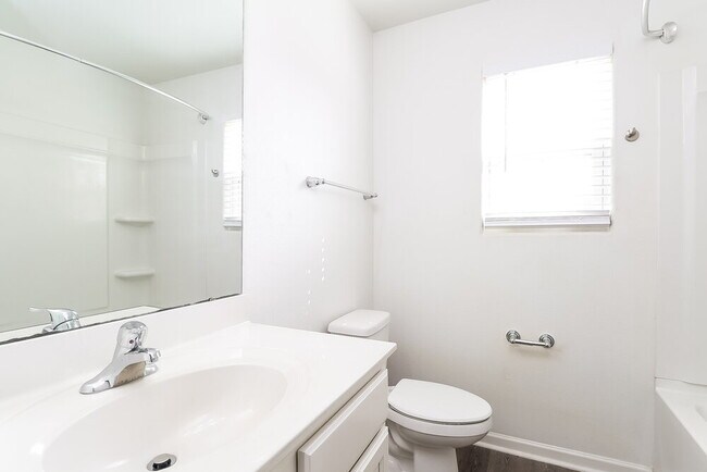 Building Photo - 6300 Paw Village Rd