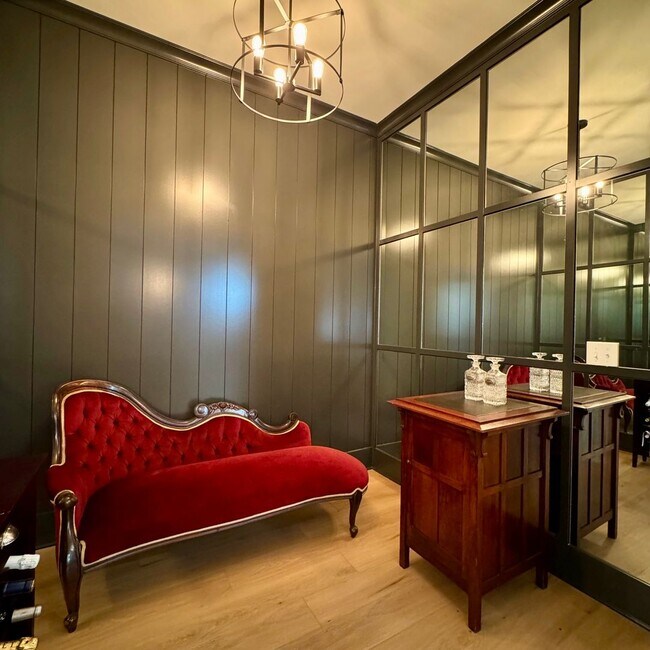 Building Photo - Discover Iris Grove at Everlee
