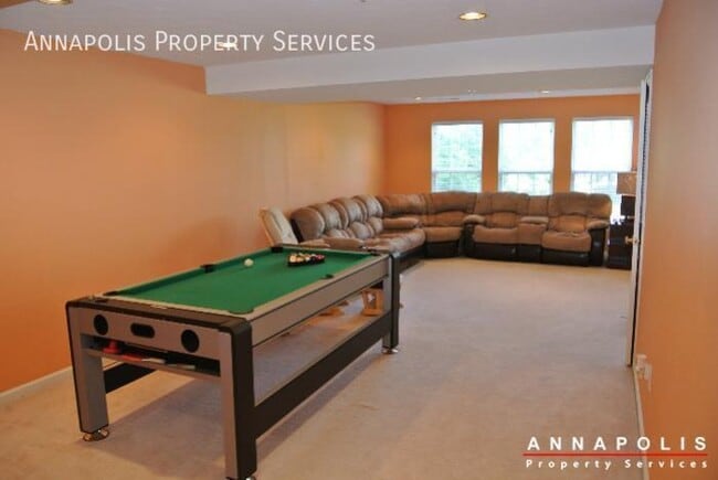 Building Photo - 950 Citrine Ct