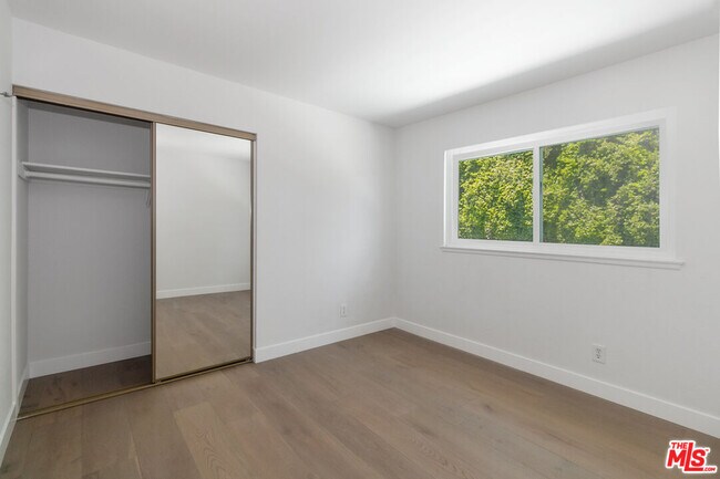 Building Photo - 22737 Stagg St