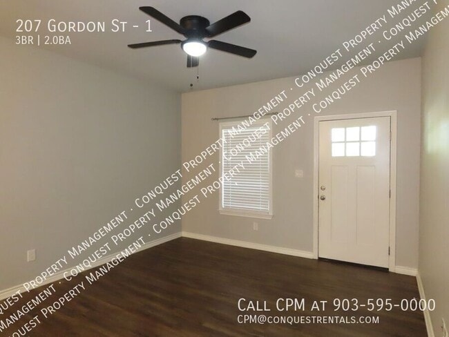 Building Photo - 207 Gordon St