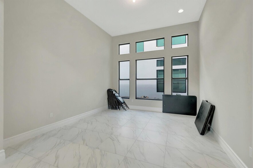 Building Photo - 9060 Dulcetto Ct