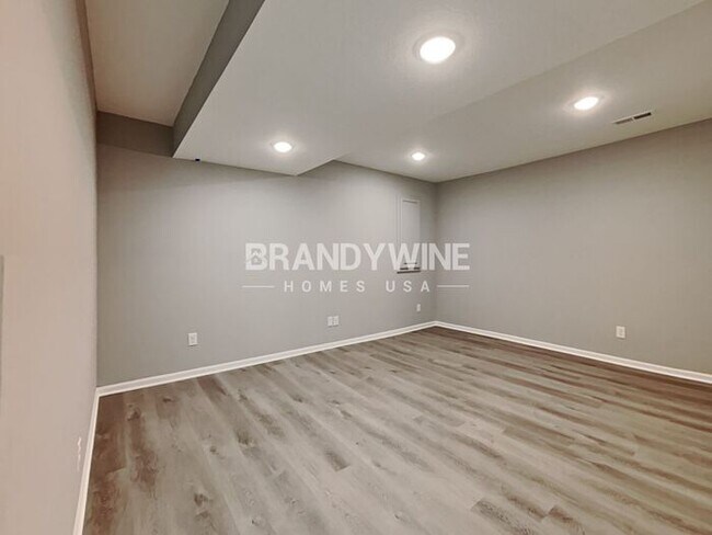 Building Photo - 1 MO FREE - AUTUMN RIDGE NEW HOMES FOR LEA...