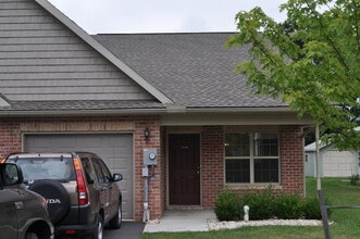 Building Photo - 13930 Maugansville Rd