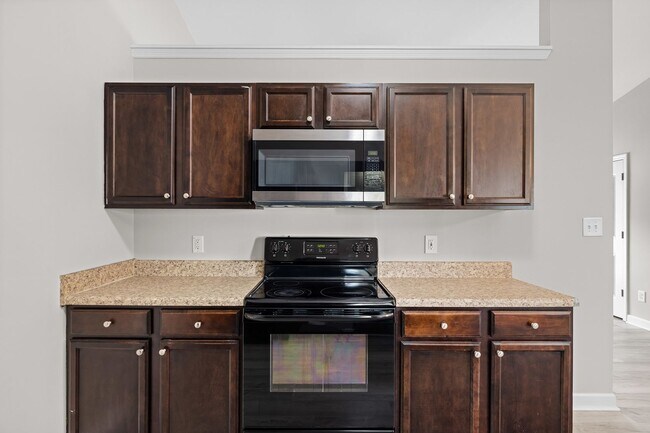 Building Photo - Woodbury Farms