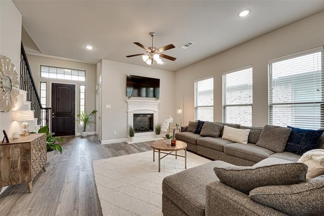 Building Photo - 1651 Sonnet Dr