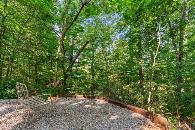 Building Photo - Beautifully Remodeled 3-Bedroom Home with ...