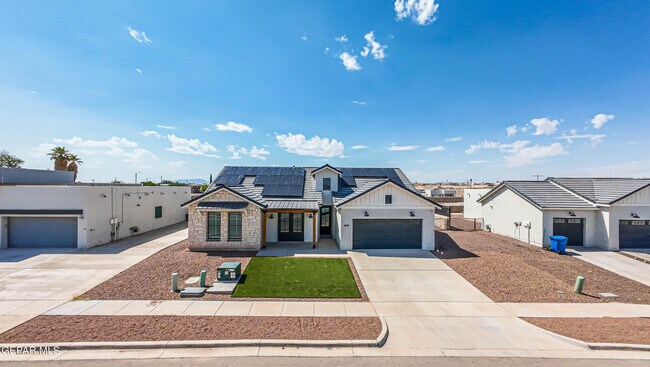Building Photo - 805 Mormon Tea Dr