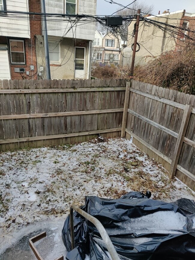 Building Photo - 6528 Limekiln Pike