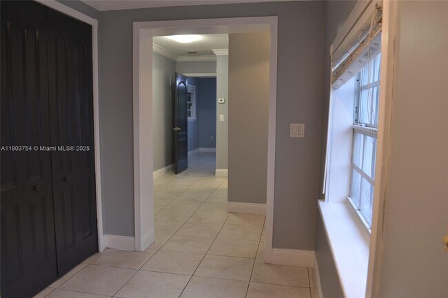 Building Photo - 3501 NW 14th Terrace