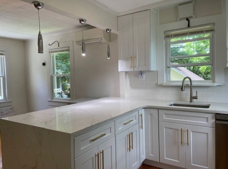 shared kitchen - 76 Glen Ridge Ave