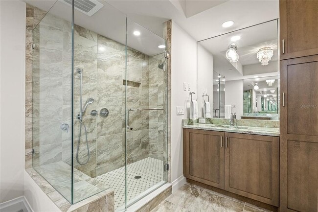 Building Photo - 795 Collany Rd