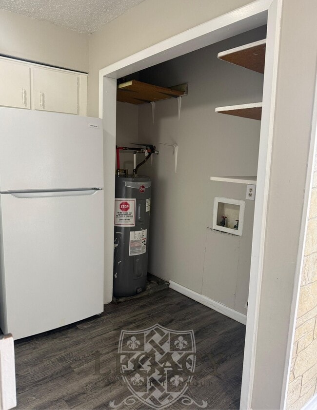 Building Photo - 1073 Harold Dr