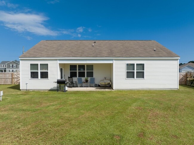 Building Photo - Charming 3-Bedroom Home for Rent in The Pr...