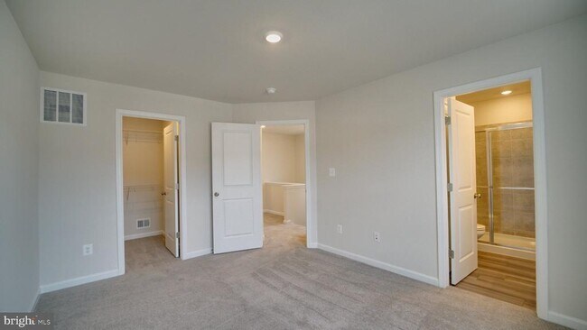 Building Photo - 1350 Red Clover Ln