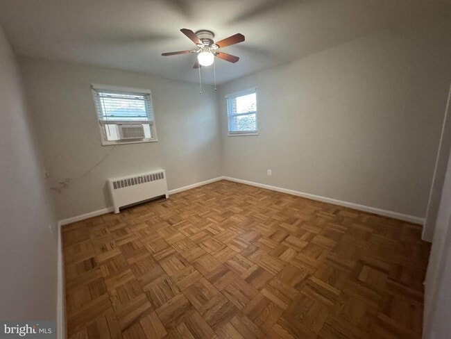 Building Photo - 500 S Courthouse Rd