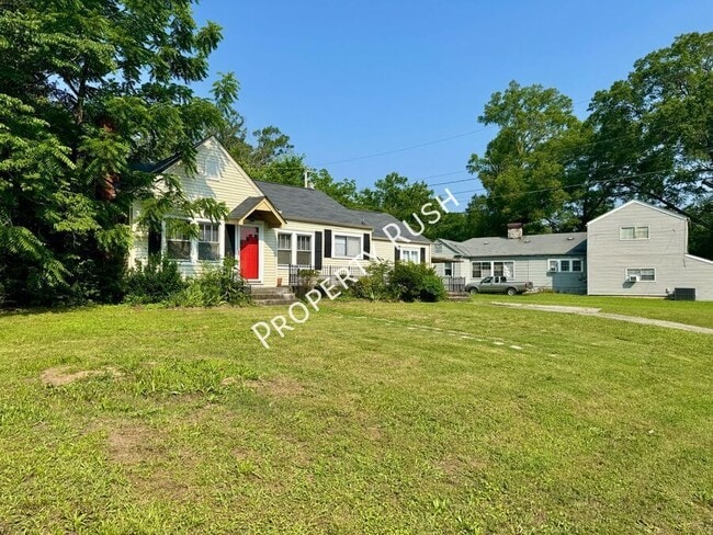 Building Photo - 4502 S Choctaw Dr
