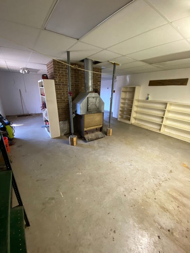 Building Photo - 2 Bed 2 Bath Home in Whites Creek. 20 minu...